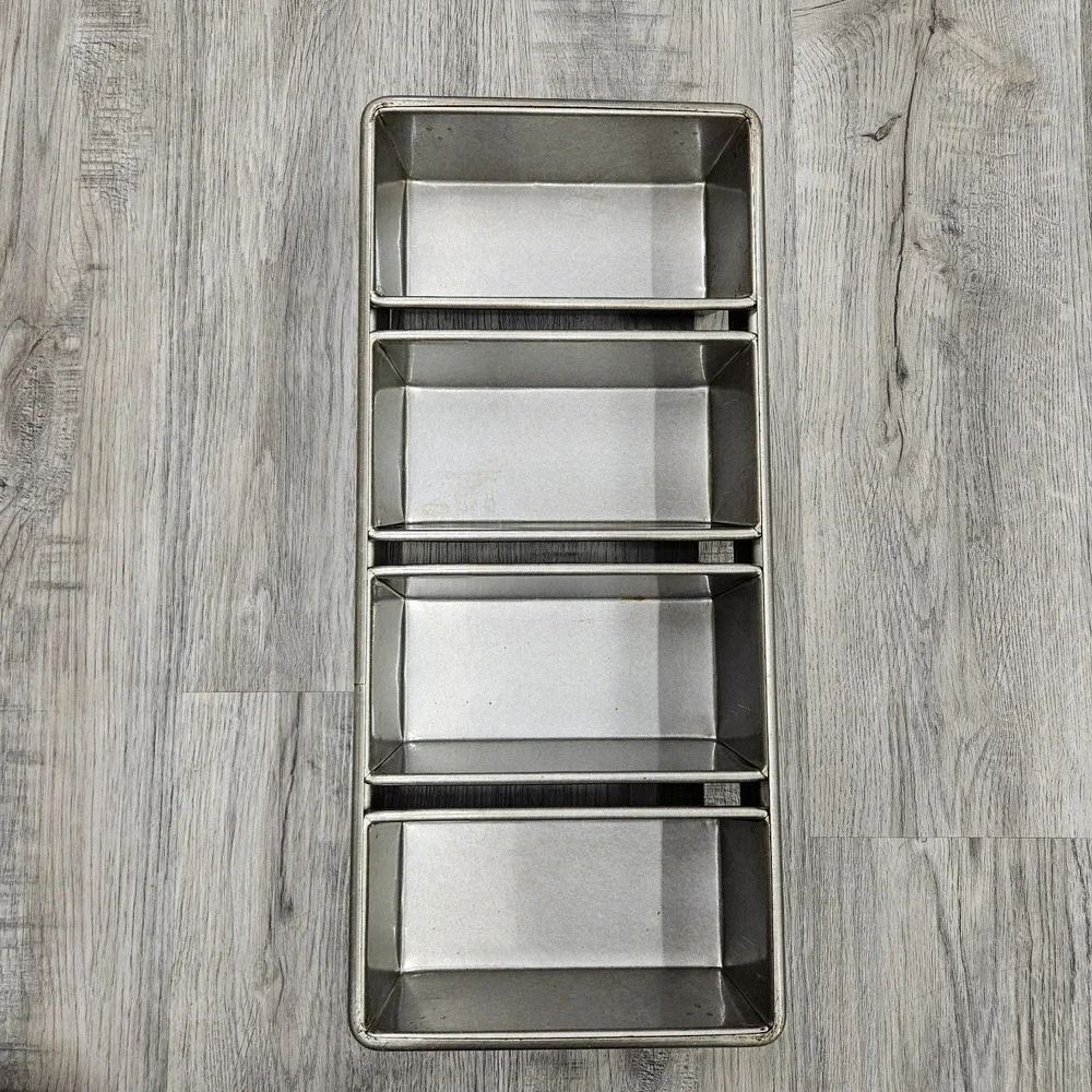 Chicago Metallic 4 Strap Bread Loaf Baking Pan metal storage made in USA